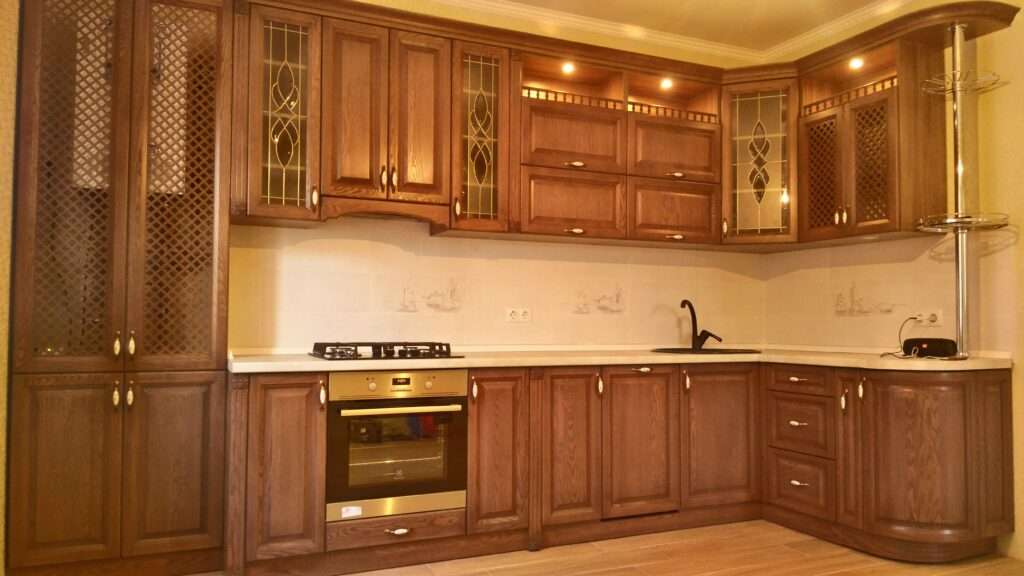 кухні в класичному стилі на замовлення у Харкові